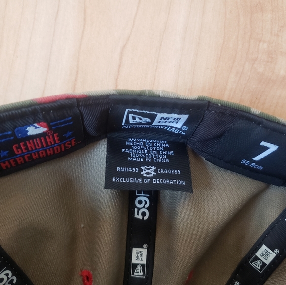 Genuine Merchandise Camo Red Sox Flat Brim Hat - Picture 6 of 7